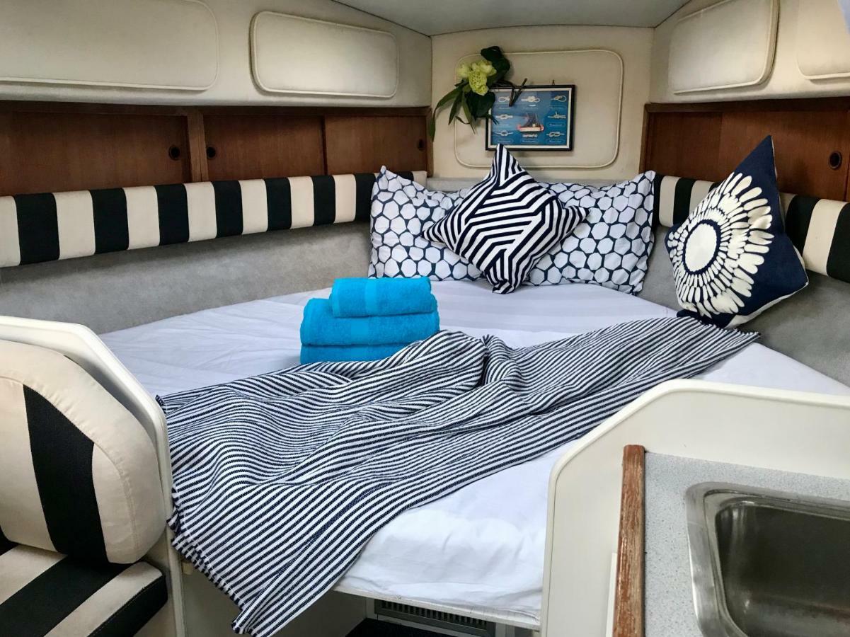 Yacht Experience Barcelona 호텔 산트 아드리아 데 베소스 외부 사진